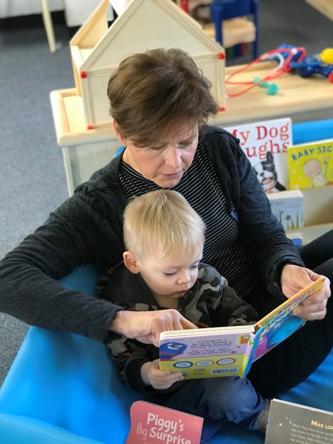 baby reading